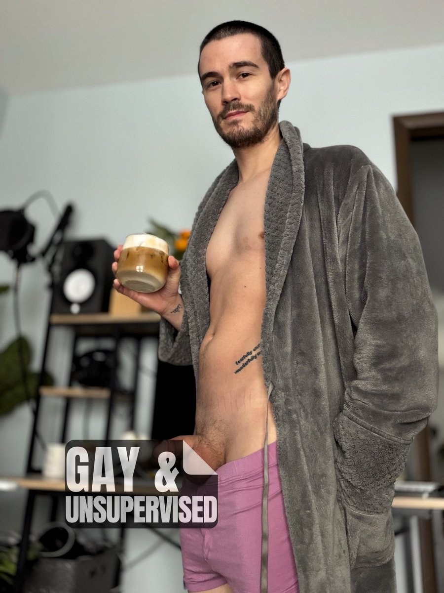 GayAndUnsupervised tweet media