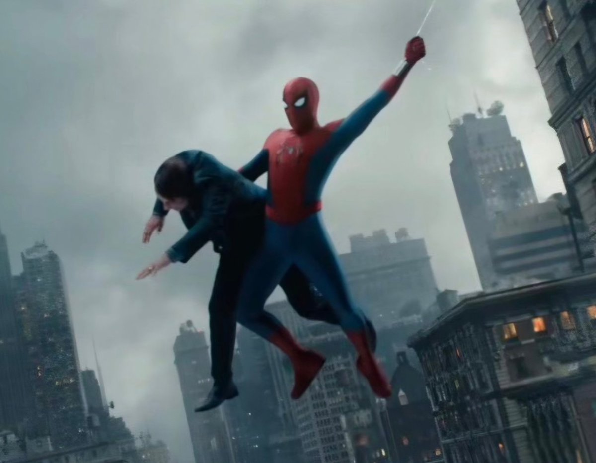 Absolute Comics Little Giant Show B9/C9 tweet media