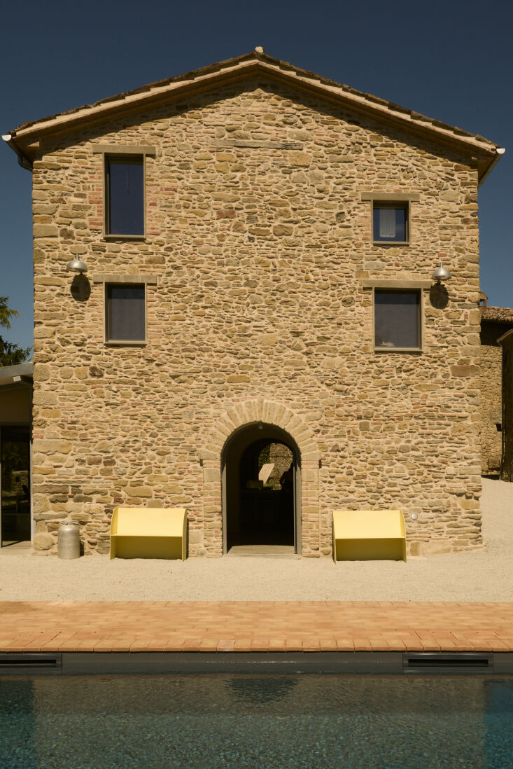 DustinMPeyser's tweet image. Inside Hotel Scavolo Borgo: The Revival of a Historic Italian Hamlet dlvr.it/TRYw5G 👉 Reveal Your ROI bit.ly/MyHomeAI 👈 #ScavoloBorgo #ItalianHamlet #HistoricRestoration #TuscanyTravel #LuxuryStay