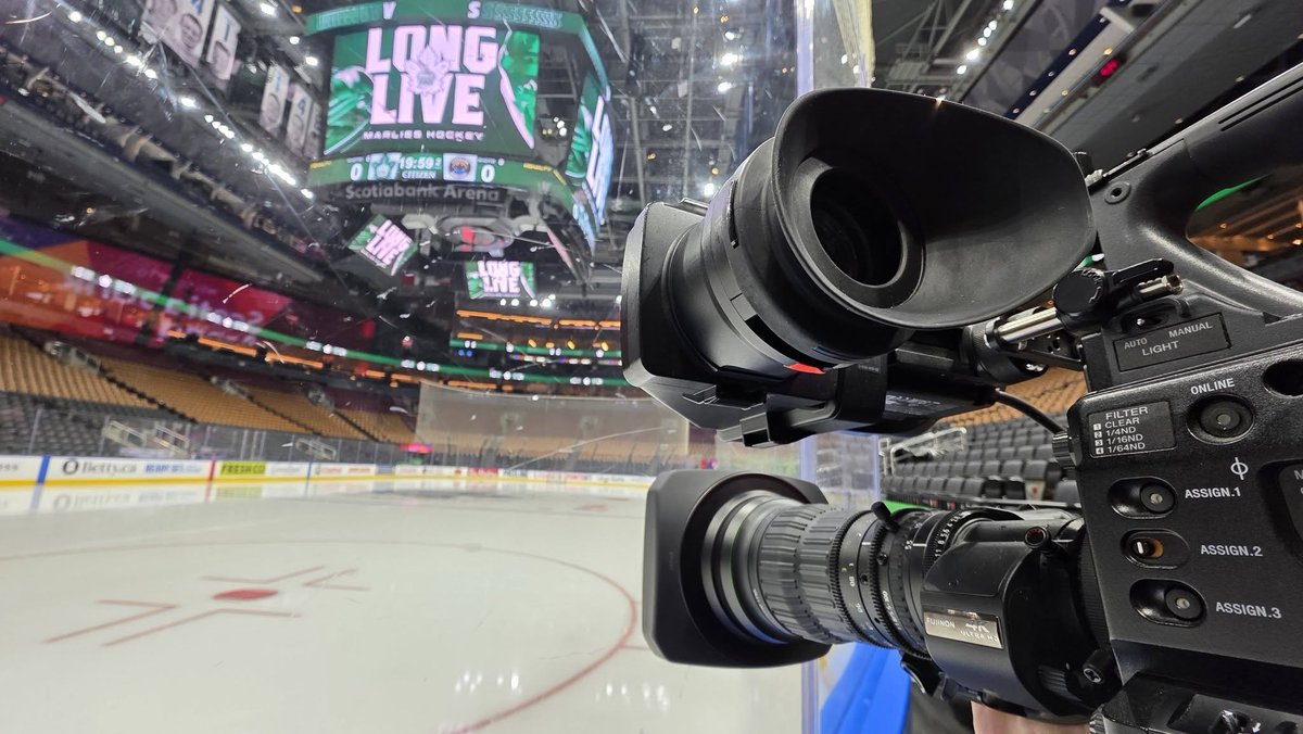SuchateMadahar's tweet image. Camera Operating at the Toronto Marlies vs Cleveland Monsters game on this special St.Patricks day game. Toronto defeats Cleveland 4-2. @TorontoMarlies  #CameraOp #CameraOperator #TV #Broadcast #Television #LiveTV #Marlies #TorontoMarlies #AHL #LETSGOMARLIES