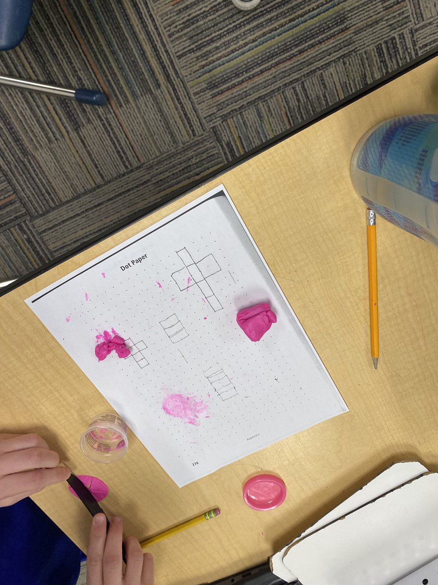 ELOAyer's tweet photo. 6th graders using models to explore slicing @ayerelementary https://t.co/ei9Zkz0htM