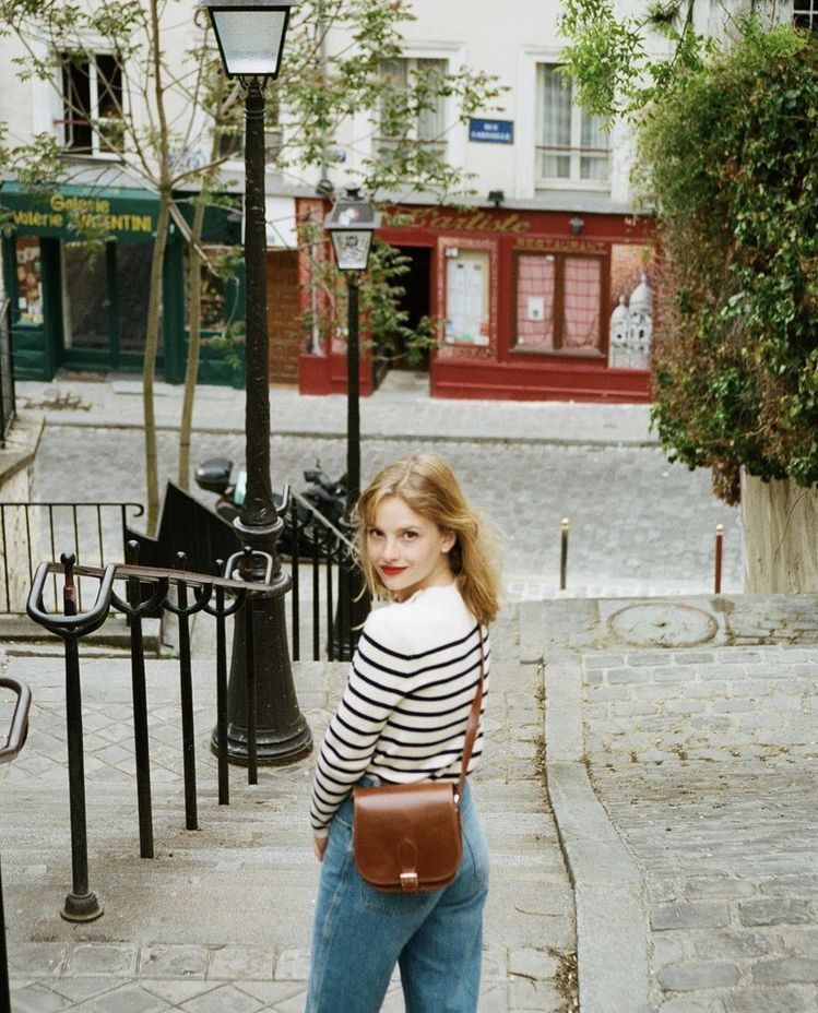 Parisian Aesthetics tweet media