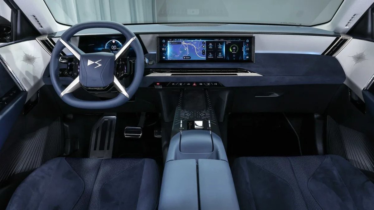 Auto Express tweet media