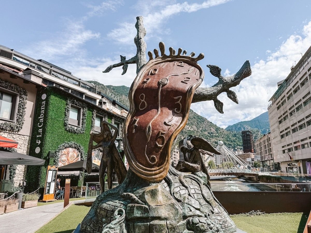 Globe Guide tweet media