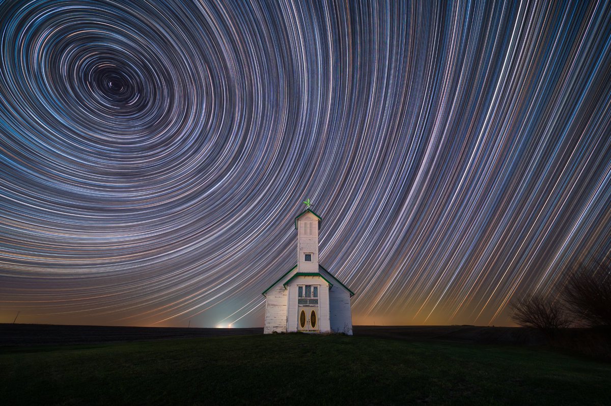 PhotoPills tweet media