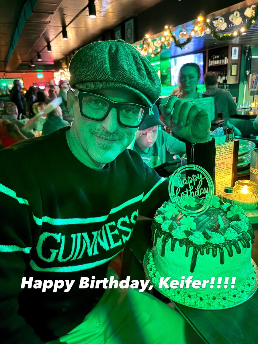 thompsonsquare's tweet photo. So grateful to celebrate another birthday with my very own real live leprechaun! Happy birthday,babe! #happystpatricksday #kissme https://t.co/WYWOgQFrRX