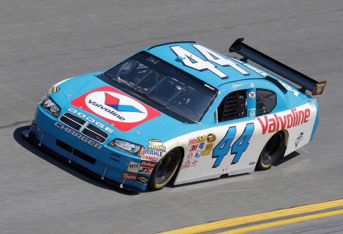 EpicGreenThunder tweet media