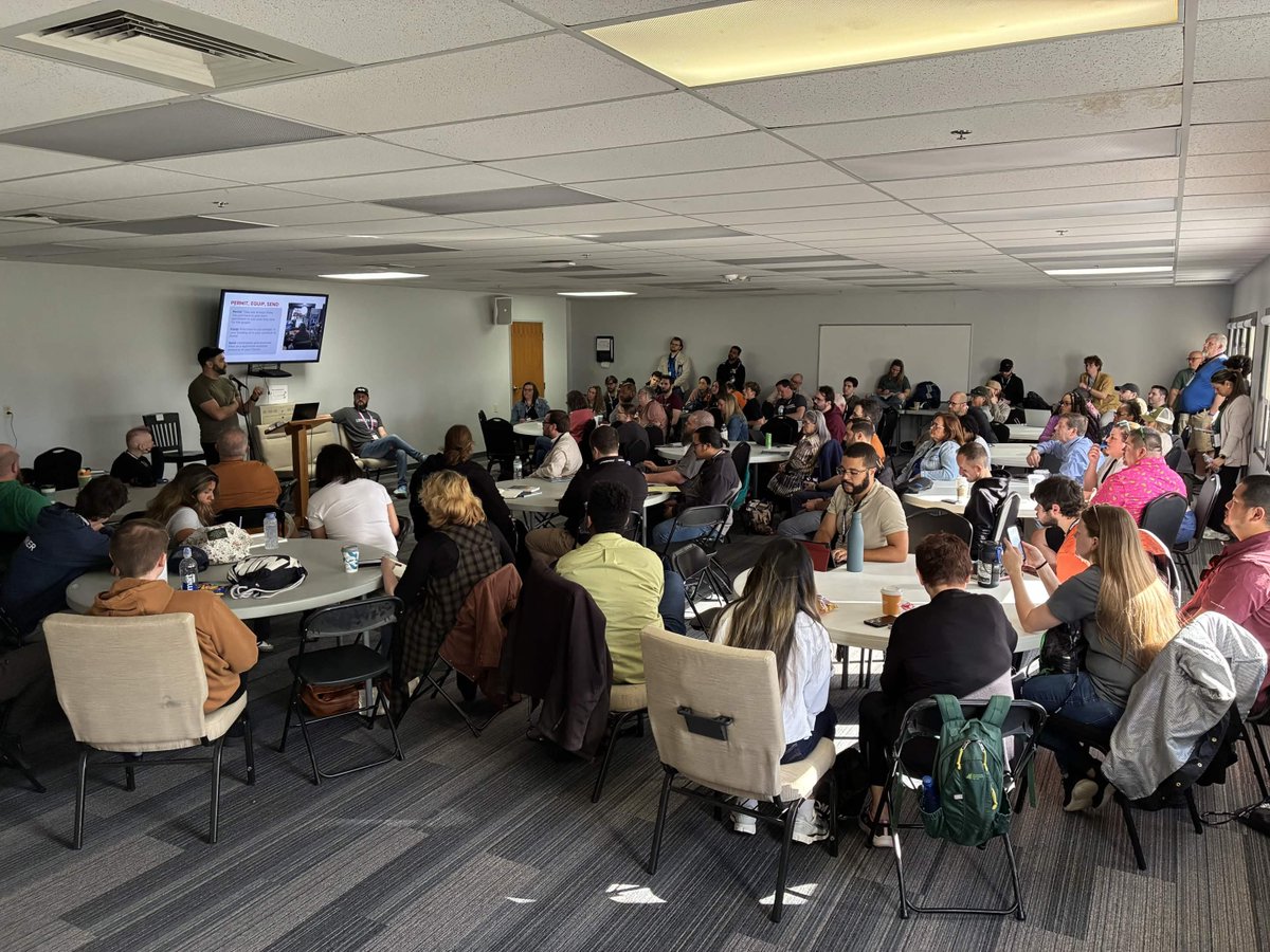 Love Thy Nerd tweet media