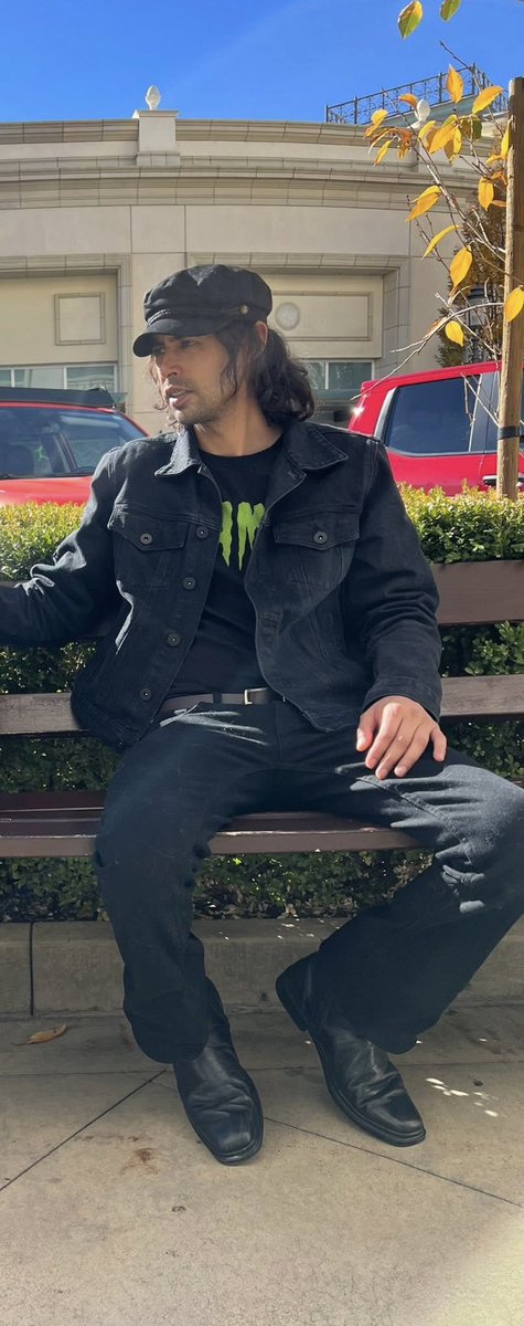 spazfunbags's tweet image. Esa voz me agrada @elwarpig vengan  The Masonics #ClienteSatisfecho con Messer Chups y The Cramps una de mis bandas favoritas. A ver dime tres rolas de The Cramps ?  Saludos y buen día a todos en #SalvameDiario @El_Gasper 📸yo con mi camisa de The Cramps