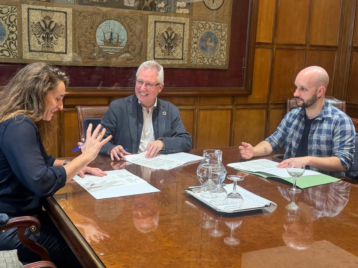 Impulsamos el cuidado del mar con hechos.

Firmamos dos convenios con Itsas Gela y Surfrider Foundation Europe por valor de 76.573 €.

Más sensibilización, más ciencia y más participación para avanzar hacia un litoral sin basuras. 🌊♻️