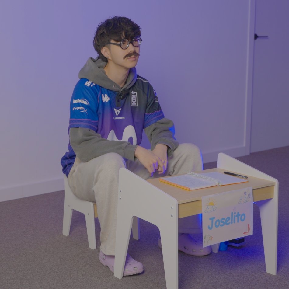 MovistarKOILoL's tweet photo. "España no tiene mid laners"
"No tenemos a quien poner en la selección"

Joselito. https://t.co/xYnxsMYFVR