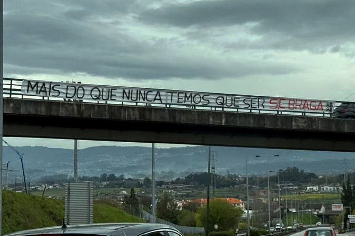 news_braga's tweet photo. Hoje a cidade acordou com um valor em mente: superação. Juntos por Braga e pelo SC Braga! 💪 https://t.co/N7m98vMzfe