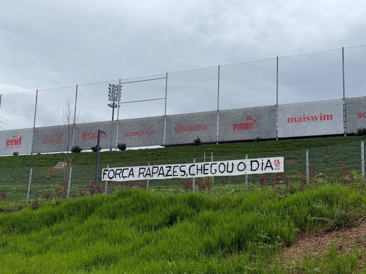 news_braga's tweet photo. Hoje a cidade acordou com um valor em mente: superação. Juntos por Braga e pelo SC Braga! 💪 https://t.co/N7m98vMzfe