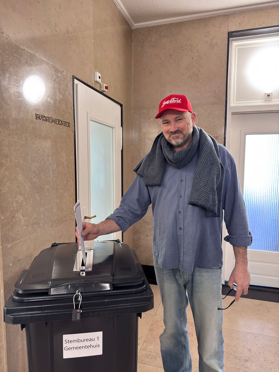 Alexander tweet media