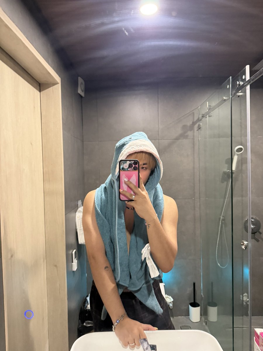 aechan 🐾 ʚ ɞ tweet media