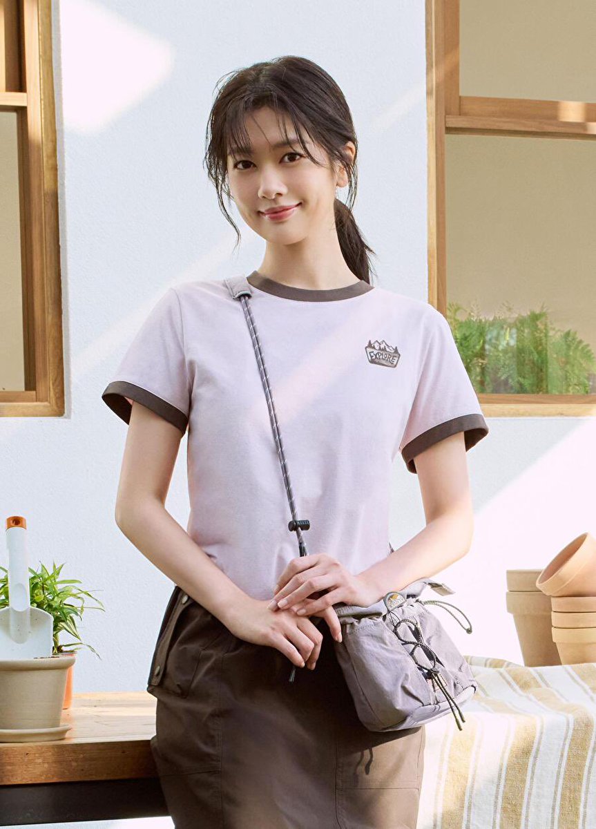 Mr. & Mrs. JUNG tweet media