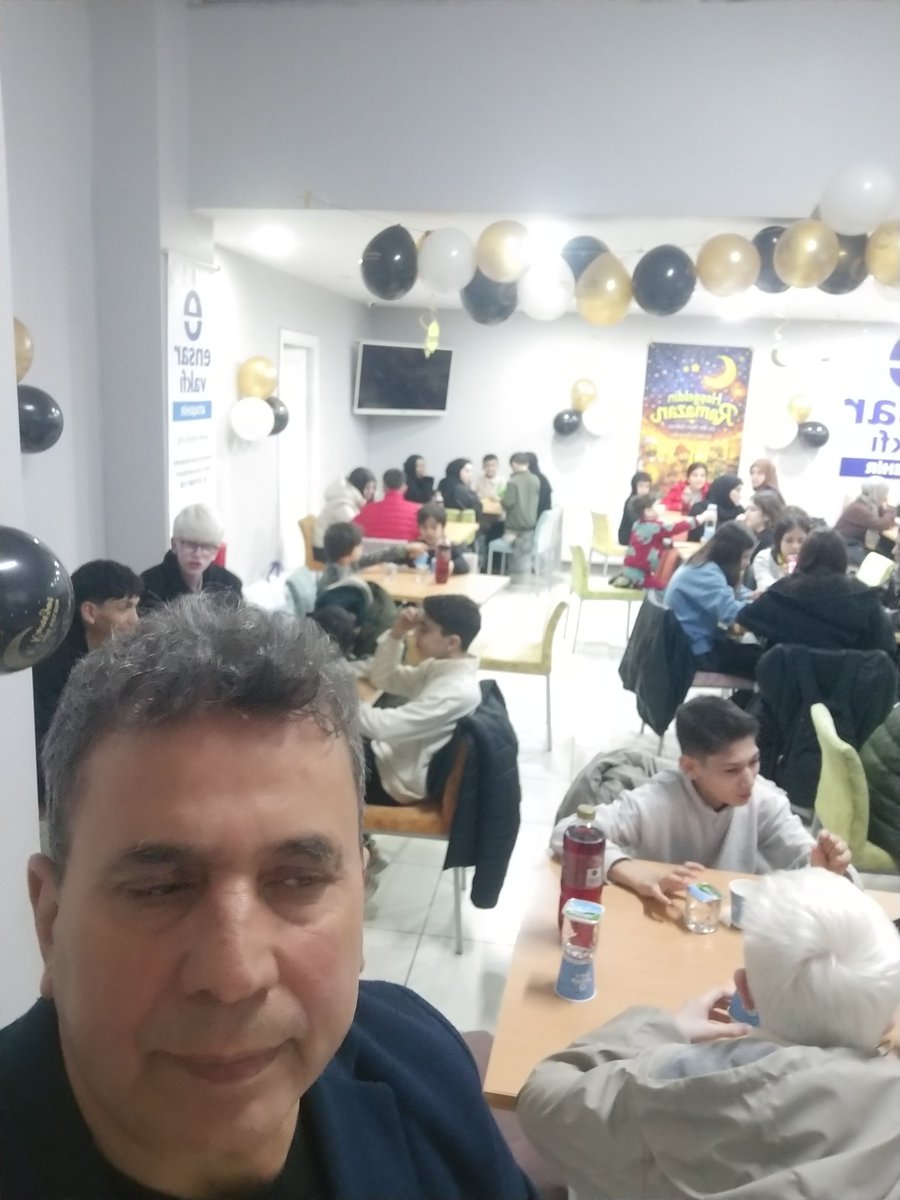Ensar Vakfı Ataşehir olarak Bayram öncesi 70 kardeşimize hediye aldık ve beraber iftar yaptık