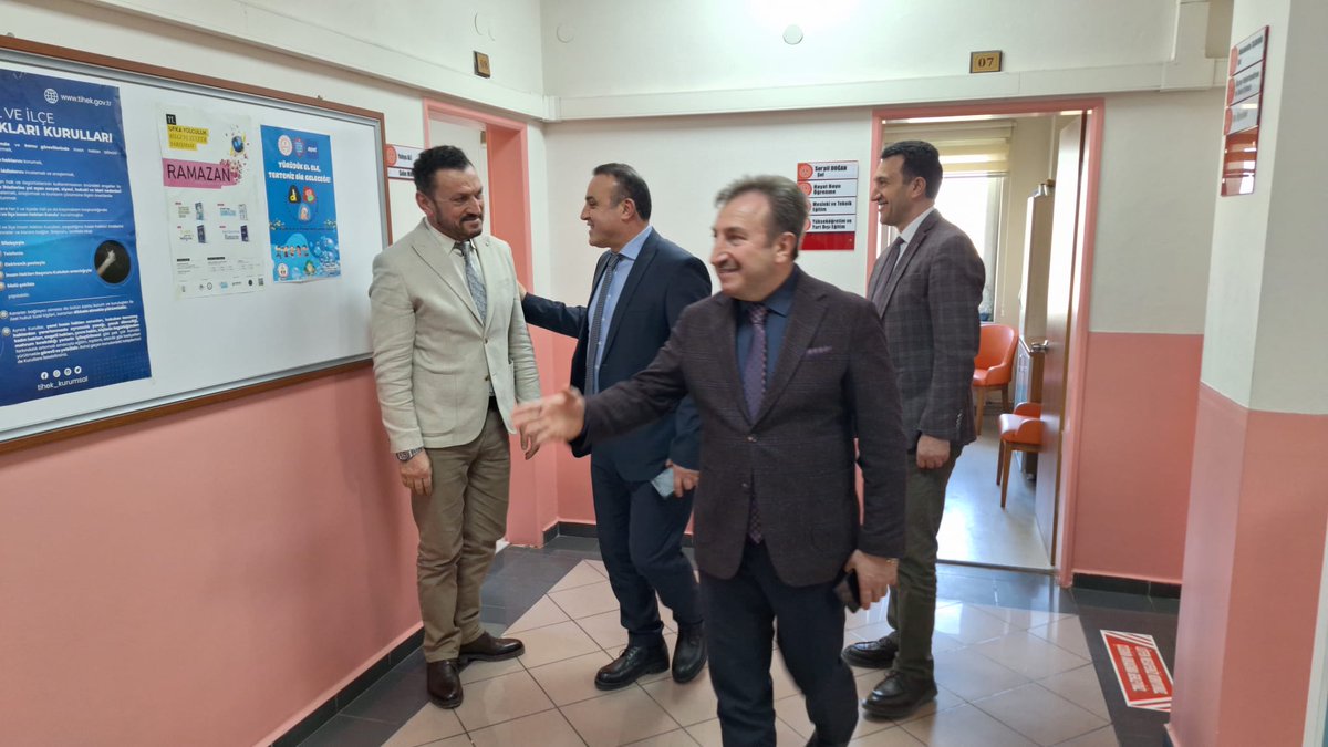 🏫📌 İl Milli Eğitim Müdürümüzden Müdürlüğümüze Ziyaret

Kocaeli İl Milli Eğitim Müdürümüz Sayın Emrullah AYDIN ve İl Milli Eğitim Şube Müdürümüz Sayın Tuncer CABAK, ilçemizi ziyaretleri kapsamında bugün Körfez İlçe Millî Eğitim Müdürlüğümüzü ziyaret ettiler.