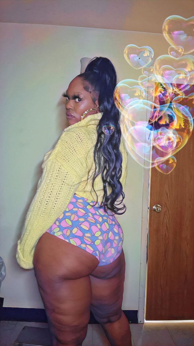 thickness878776's tweet photo. Grand Rising 💅🏾💪🏾#sexting  #fypage #wednesdaycosplay https://t.co/MJaLEJd6ab 🚀 https://t.co/bXnRQPr4kR