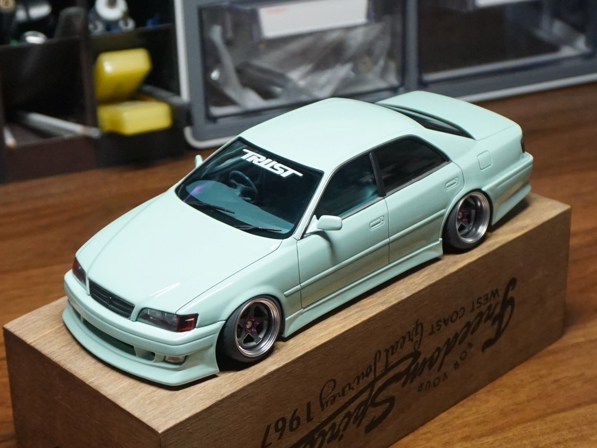 DREBIN414's tweet photo. #2mx100 
#2mx100延長戦
1/24 アオシマ VERTEX JZX100 チェイサー
完成しました。
足回り以外はストレート組みです。
タイヤ(テーパータイプ)/ホイール(YK SPOKEタイプ18インチ)は極東クラフト製を使用しています。
matsu様、楽しい企画ありがとうございました。 https://t.co/uAYy5Jdhaa