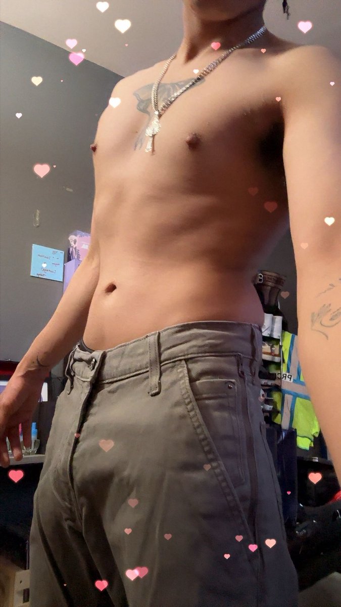ChantajistaJ's tweet photo. Guess you can say I look good 😈 https://t.co/sLGqzHWpEZ