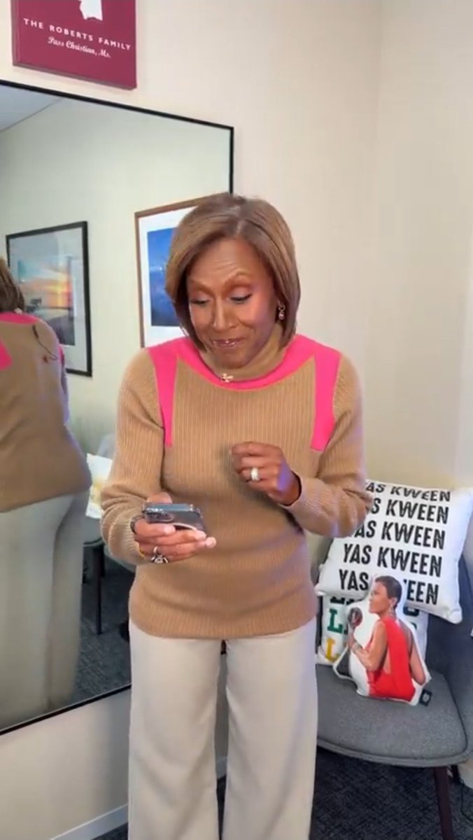 Taylor_NS_'s tweet image. Good morning wonderful people! #wednesdaywisdom 
#cmon😘 @RobinRoberts