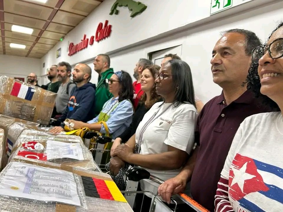 No se puede bloquear la solidaridad del mundo con #Cuba. Llega a la Habana Convoy de Solidaridad desde Europa.
#CubaEstáFirme
#CubaVencerá 
#YoSigoAMíPresidente