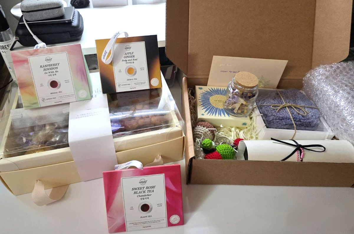 사과씨 SAGWASSI tweet media