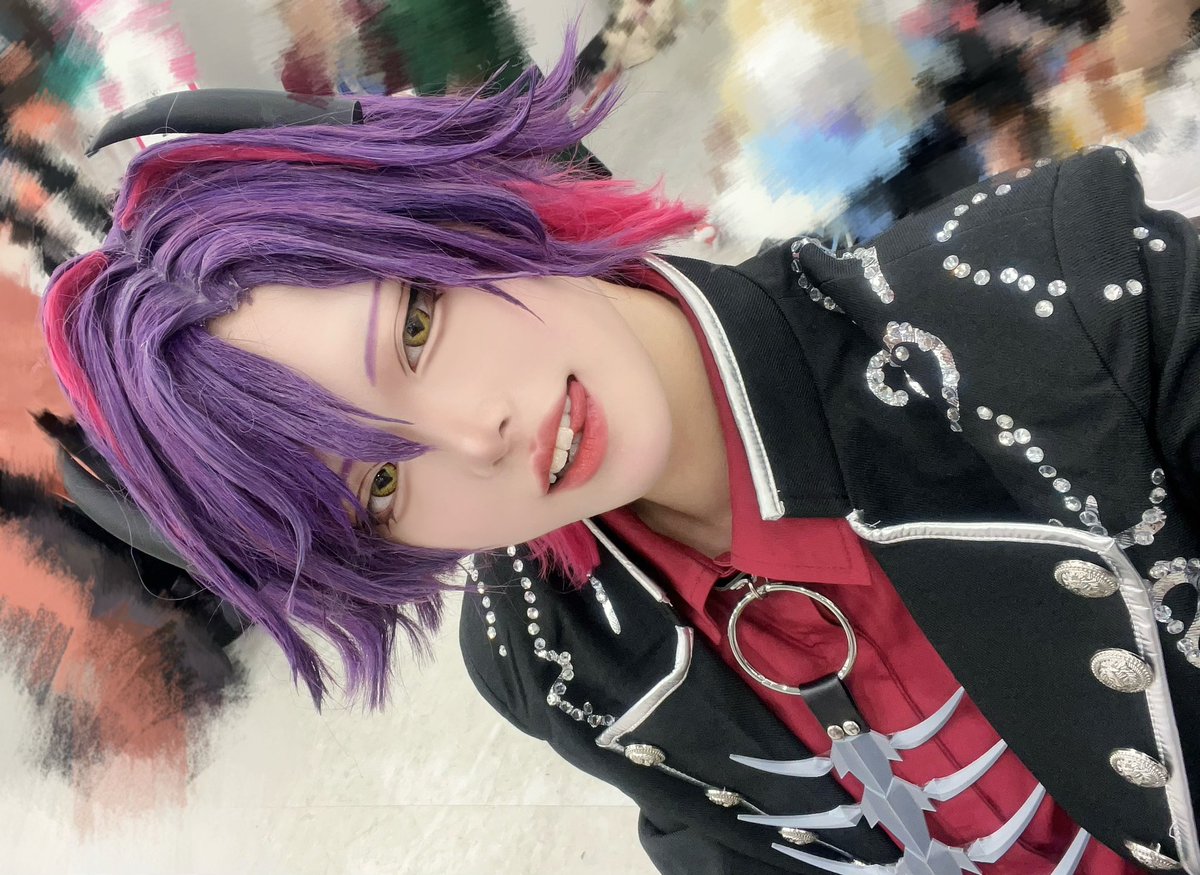 ⚠︎cos|🌈🕒

😈🖤✨
.