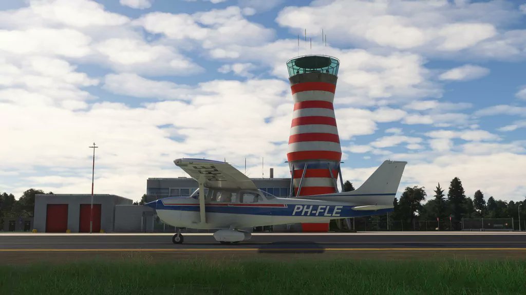simFlight simMarket tweet media