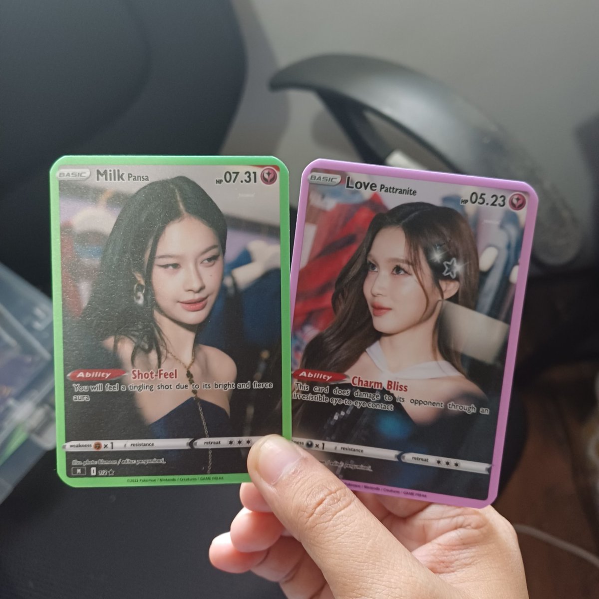penguminari_'s tweet photo. me so happy, i made this milklove pokemon cards especially the connecting milk and love photo for filo muvmuv fest 💚🩷✨️

thank you to this beautiful shots of @blumoonfoto 😊🙏🏼

#MilkLove #มิ้ลค์เลิฟ https://t.co/uNmozFMcly
