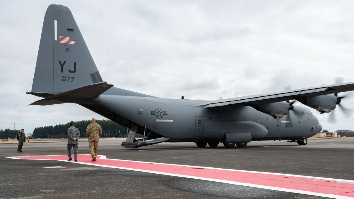 Yokota Air Base tweet media