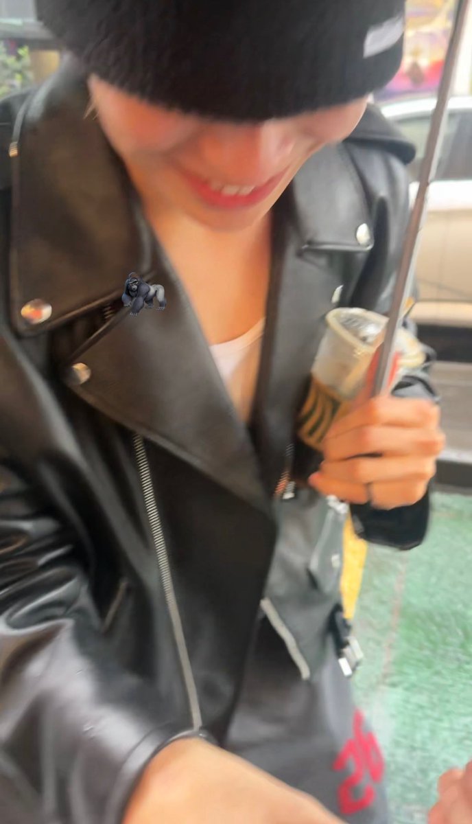 키리기리.. tweet media