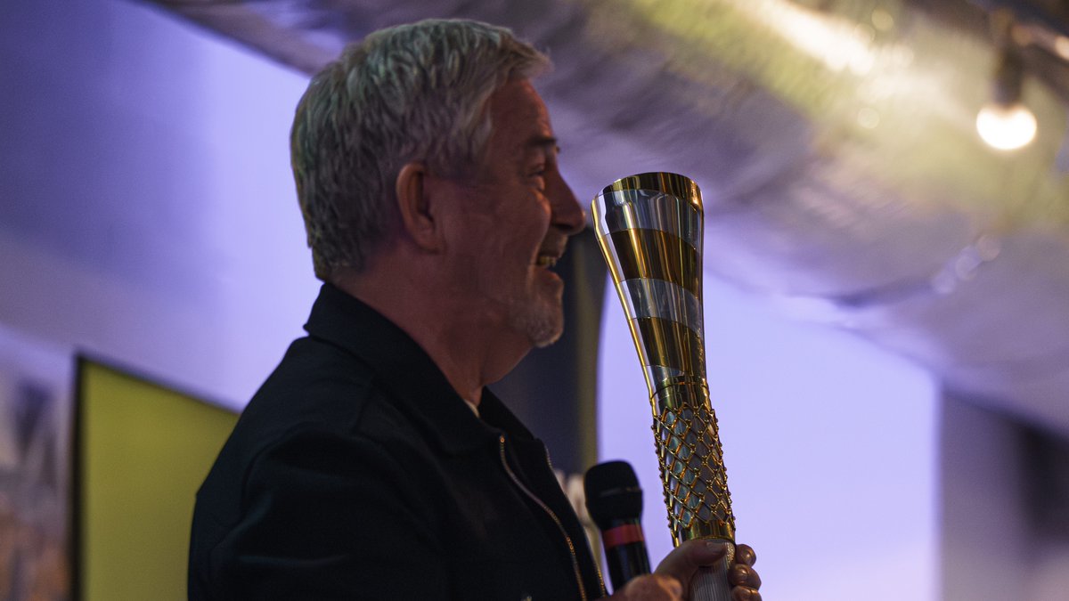 BatonOfHopeUK's tweet image. In photos: Will Vaulks suicide prevention community workshop with @OUFCOfficial. #TheBatonofHope was delighted to collaborate with our Ambassador &amp;amp; his football club to host a workshop yesterday focused on #SuicideAwareness &amp;amp; #SuicidePrevention. Hosted at the Kassam... [1/3]