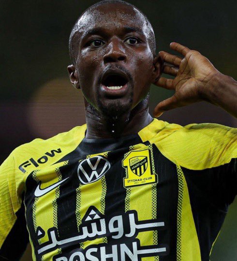 سانتو tweet media