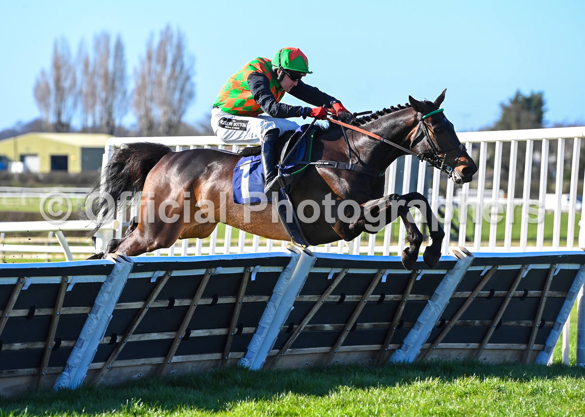 OfficialPhotographers tweet media