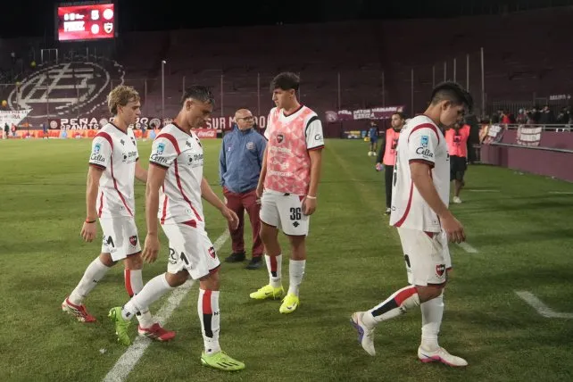 LT8 am830 tweet media