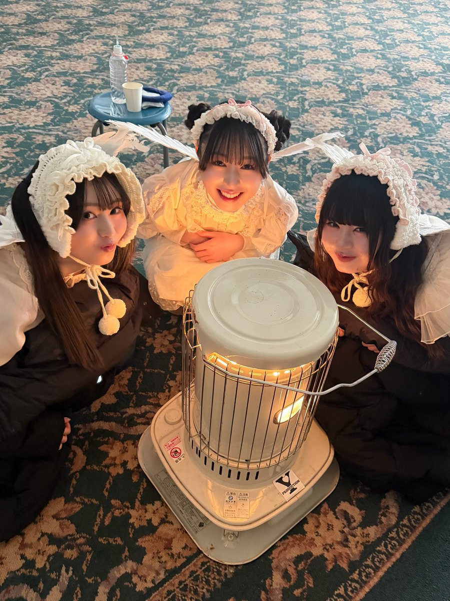 ︎︎︎︎✉️🪽

        『 魔法のアンブレラ 』 MV
⋱   オフショットをお届け👼🏻🪄︎︎   ⋰

おくちを温める天使たち💛💙🧡

🪄︎︎『 魔法のアンブレラ 』MVはこちら
youtu.be/Vh3LgAijkss?si…

#高嶋杏 #織田ひまり #相羽星良 
#StraightAngeli #ストアン #ストアン_WhitePiuma