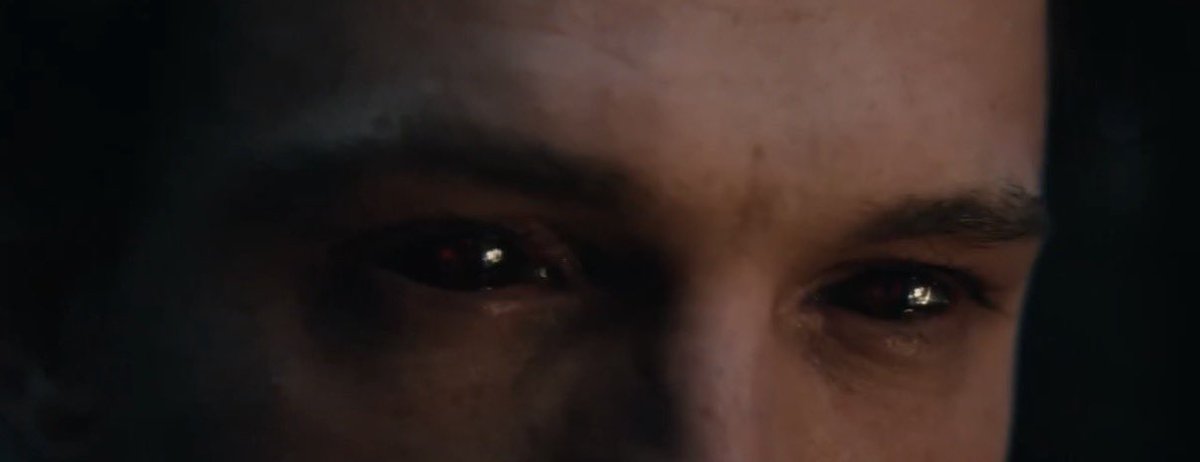 QuidVacuo's tweet image. ¡AAAAAAAA OJO A ESTE DETALLE A PETER SE LE PONEN LOS OJOS NEGROS Y ROJOS Y SU FUERZA AUMENTA ROMPIENDO LA KATANA EN PEDAZOS!

¿EL SIMBIONTE? ¿LO CONTROLAN? NECESITO RESPUESTAS