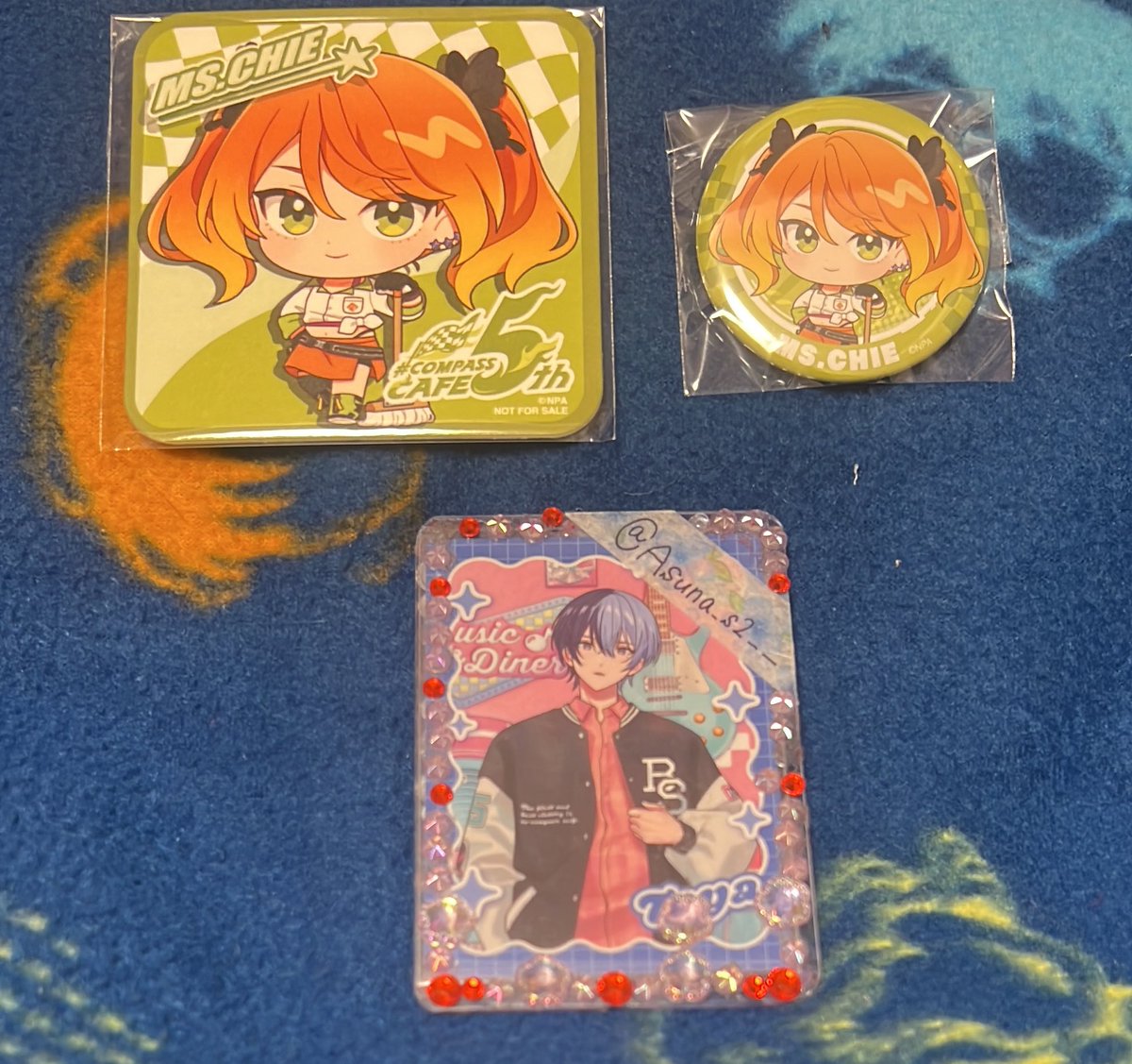 Asuna_s2__'s tweet photo. @mekun_b 初めまして、こんばんは。
検索からお声がけ失礼いたします。

缶バッジ、コースターのチーちゃんを所持しております。
みりぽゆと交換して頂くことは可能でしょうか？
ご検討よろしくお願いいたします。 https://t.co/K5MAiL3TjY