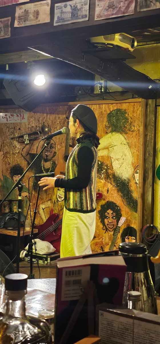 syouzoumusic's tweet photo. 自分企画！
自分がトッパーしまして、只今2番手麻古さん✨

ボイスルーパーがどんどん上手くなってる～🎶
心地よいミュージックは相変わらず✨ https://t.co/yaCuwo2EJE