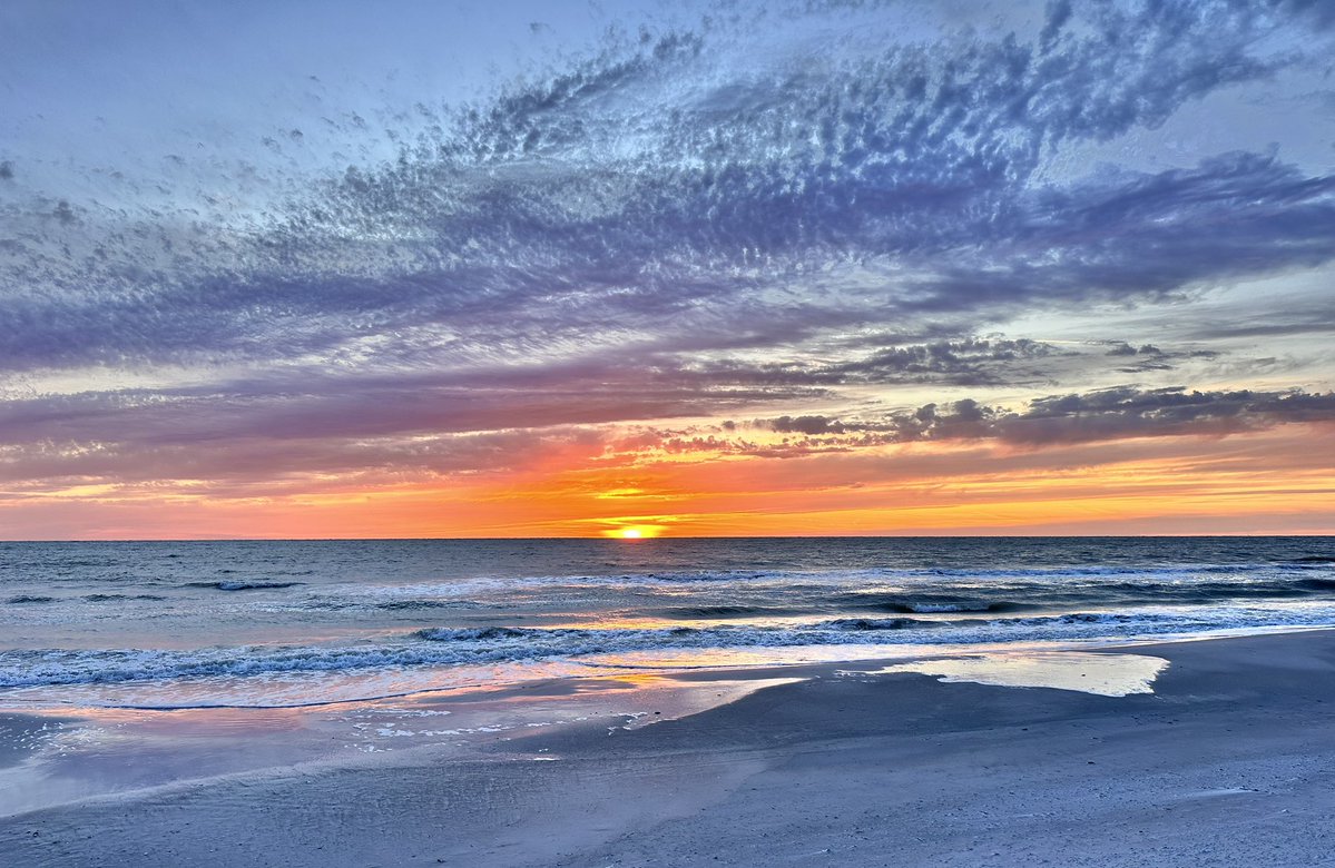 Kate Lynch Is Revising a #YA Novel tweet media