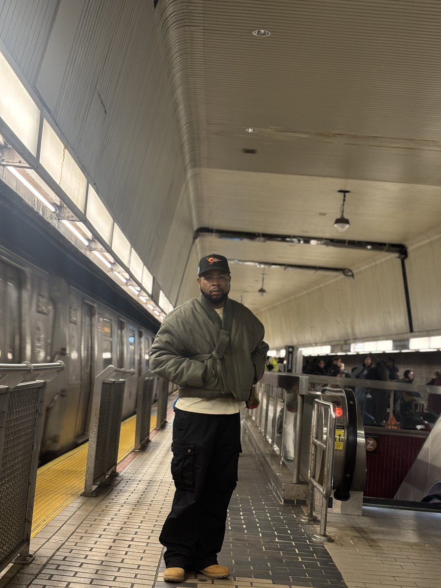 Lil Boozy Flirt tweet media