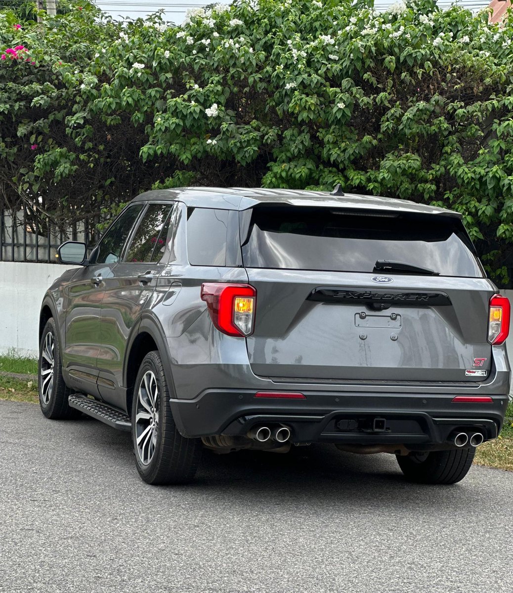 2021 Ford Explorer ST
3.0L EcoBoost V6 Engine
59,000 Miles
ST Performance Package
Leather Interior
Touchscreen Infotainment System
Apple CarPlay &amp; Android Auto
Reverse Camera &amp; Parking Sensors
Alloy Wheels
Spacious 3-Row Seating
Smooth drive. 

Price - 395k p3 😁

#YourCarGuy