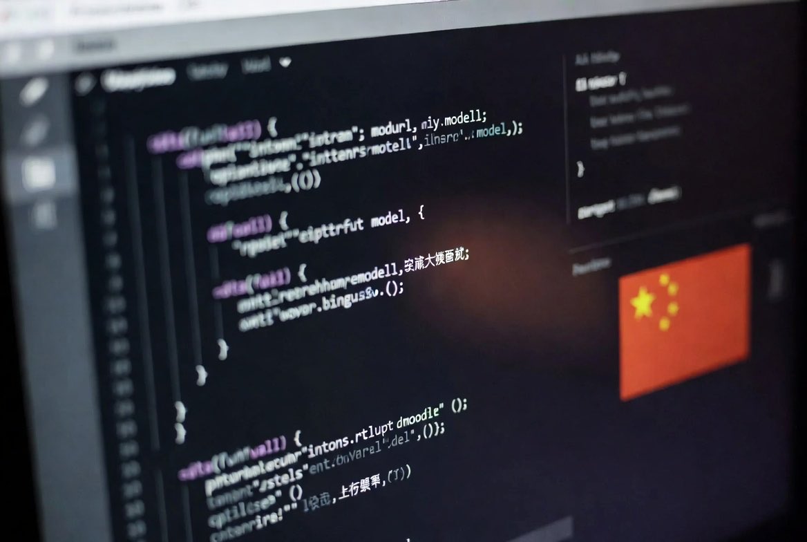 i am No One tweet media