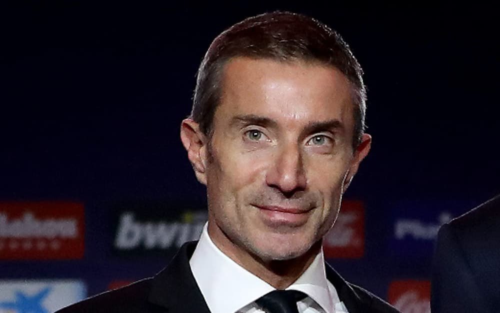 Dean James tweet media