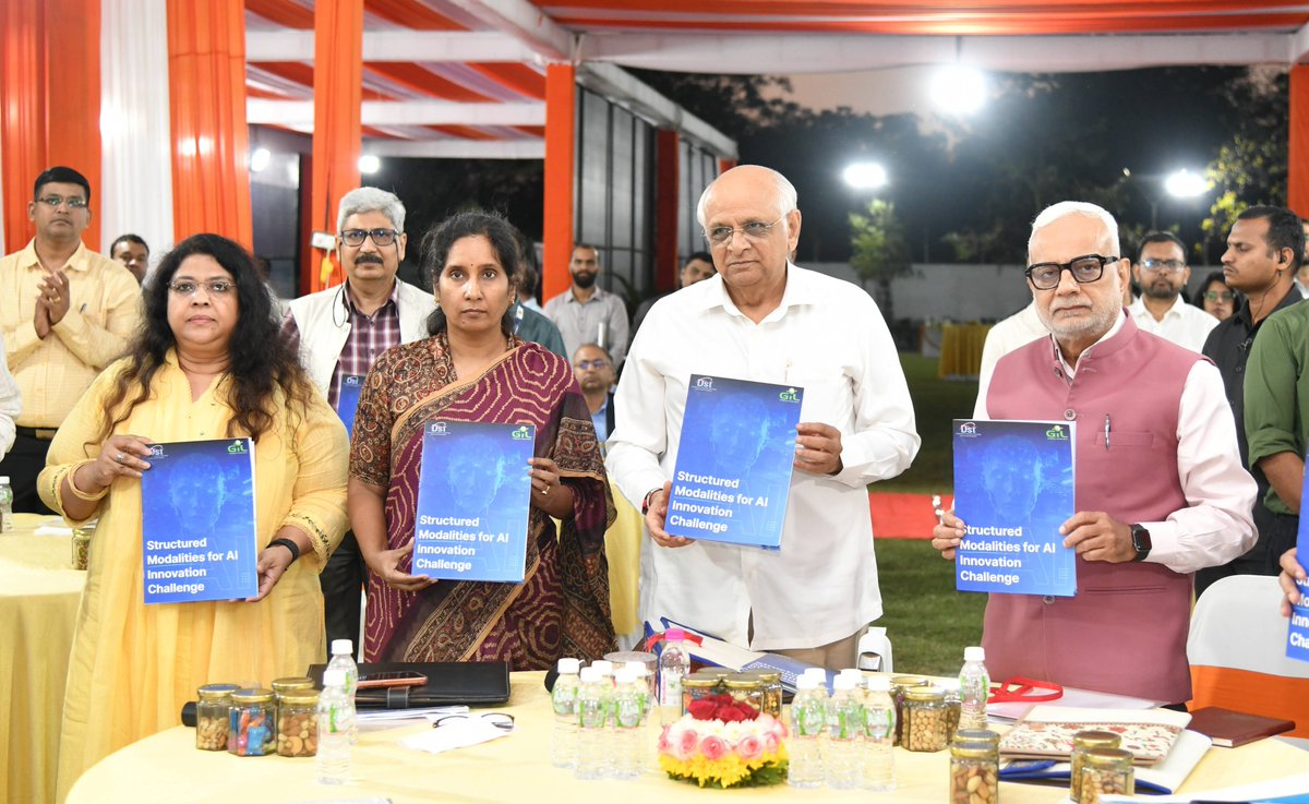 CMO Gujarat tweet media