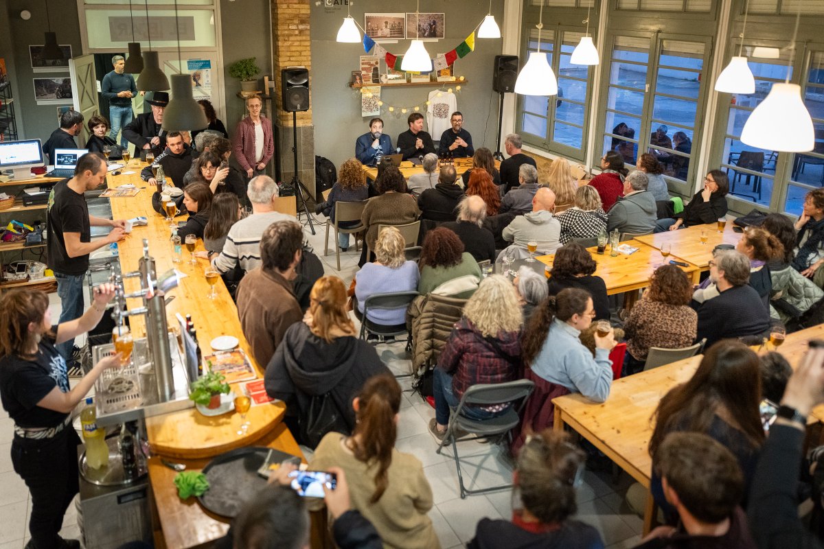 La Nit Més Fosca tweet media