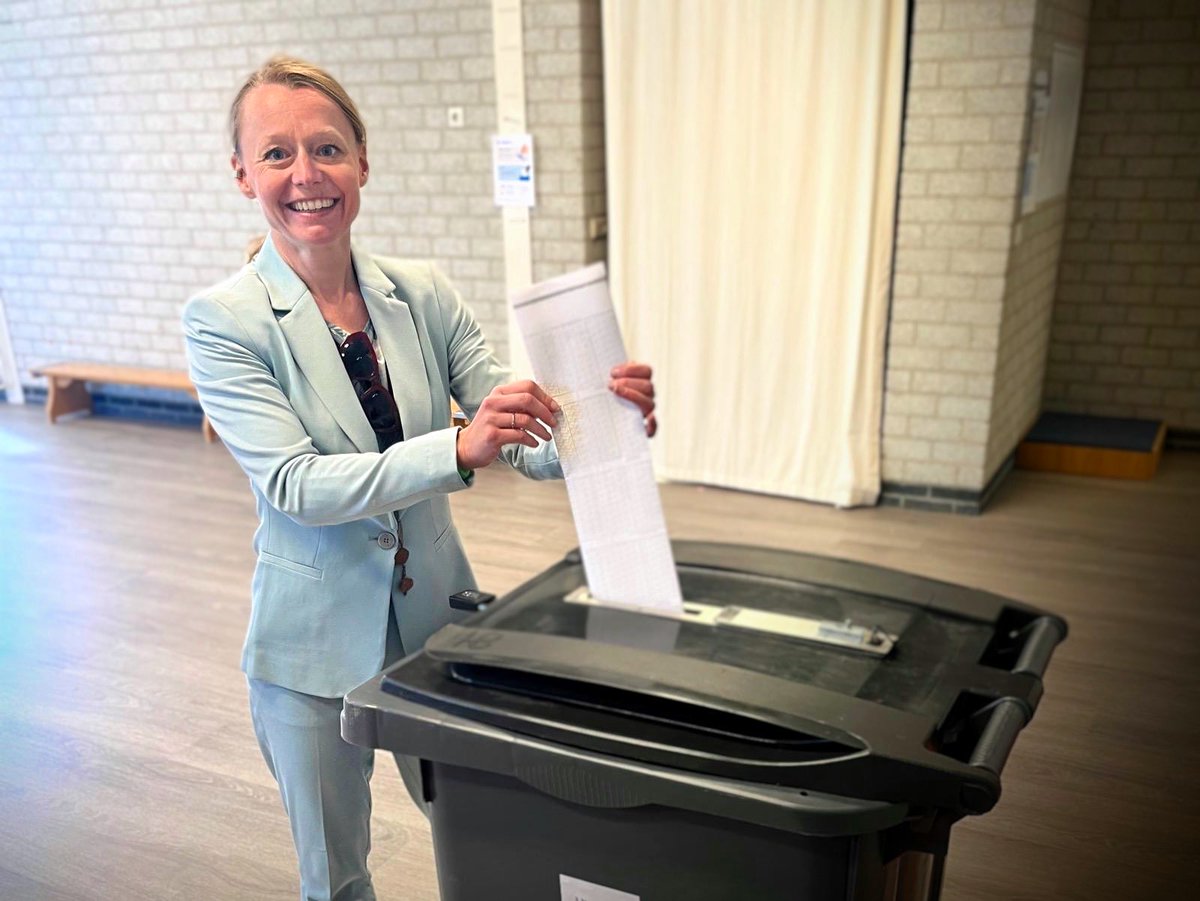 Floor Gordon tweet media