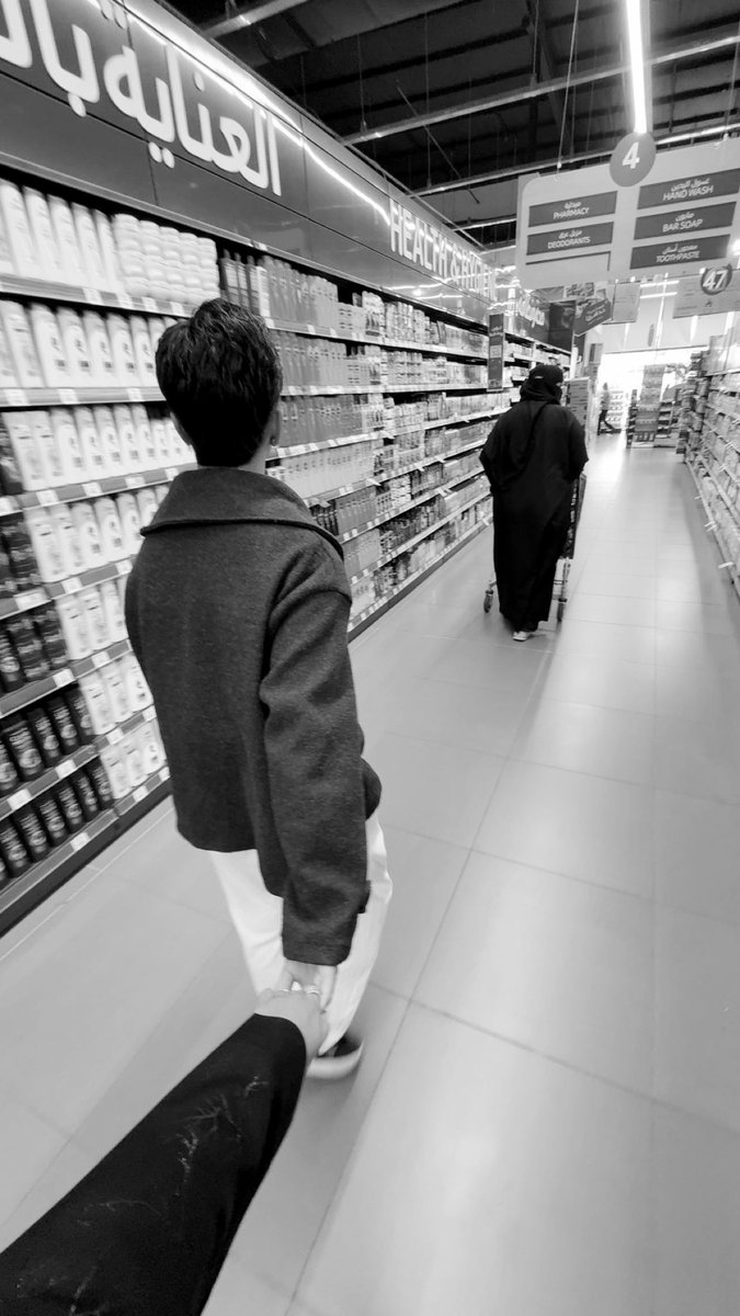 𝑠𝑎𝑑𝑒𝑒𝑚 tweet media